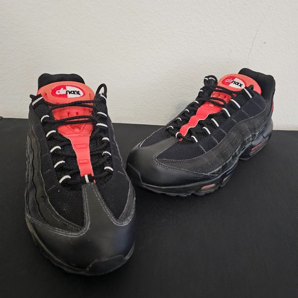 Nike Air Max 95 Black Essential Challenge Red Shoes Sneakers Men's size 11.5 - Picture 3 of 6